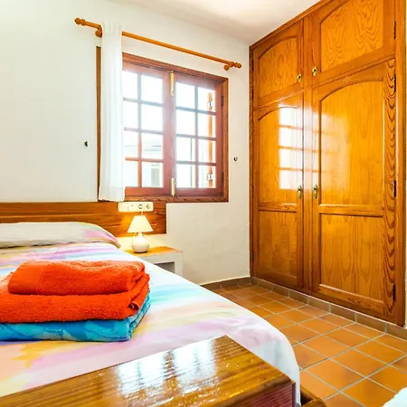 公寓 Chateau Morro 2 *